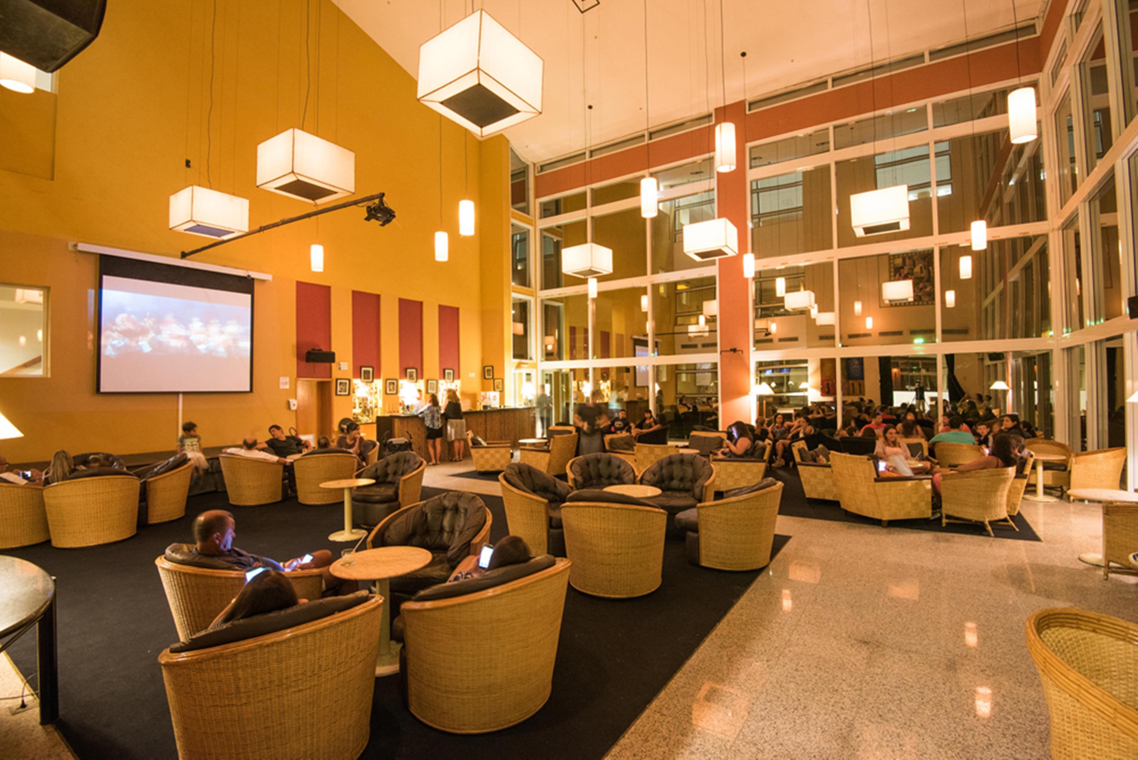 منتجع فيلا غاليه إيكو انغرا - شامل كليًا أنجرا دوس ريس المظهر الخارجي الصورة The lounge at KLIA
