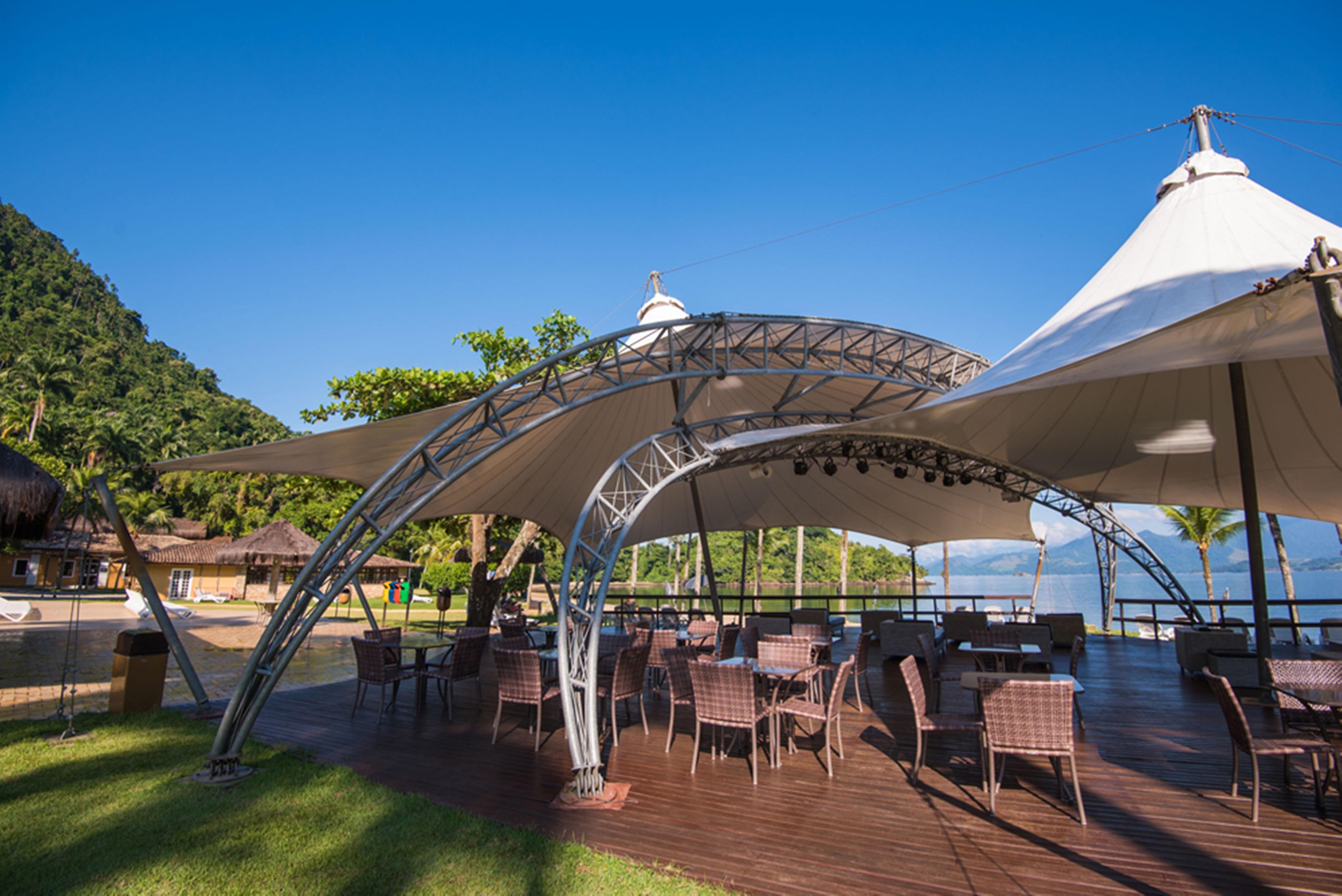 منتجع فيلا غاليه إيكو انغرا - شامل كليًا أنجرا دوس ريس المظهر الخارجي الصورة The deck at the resort