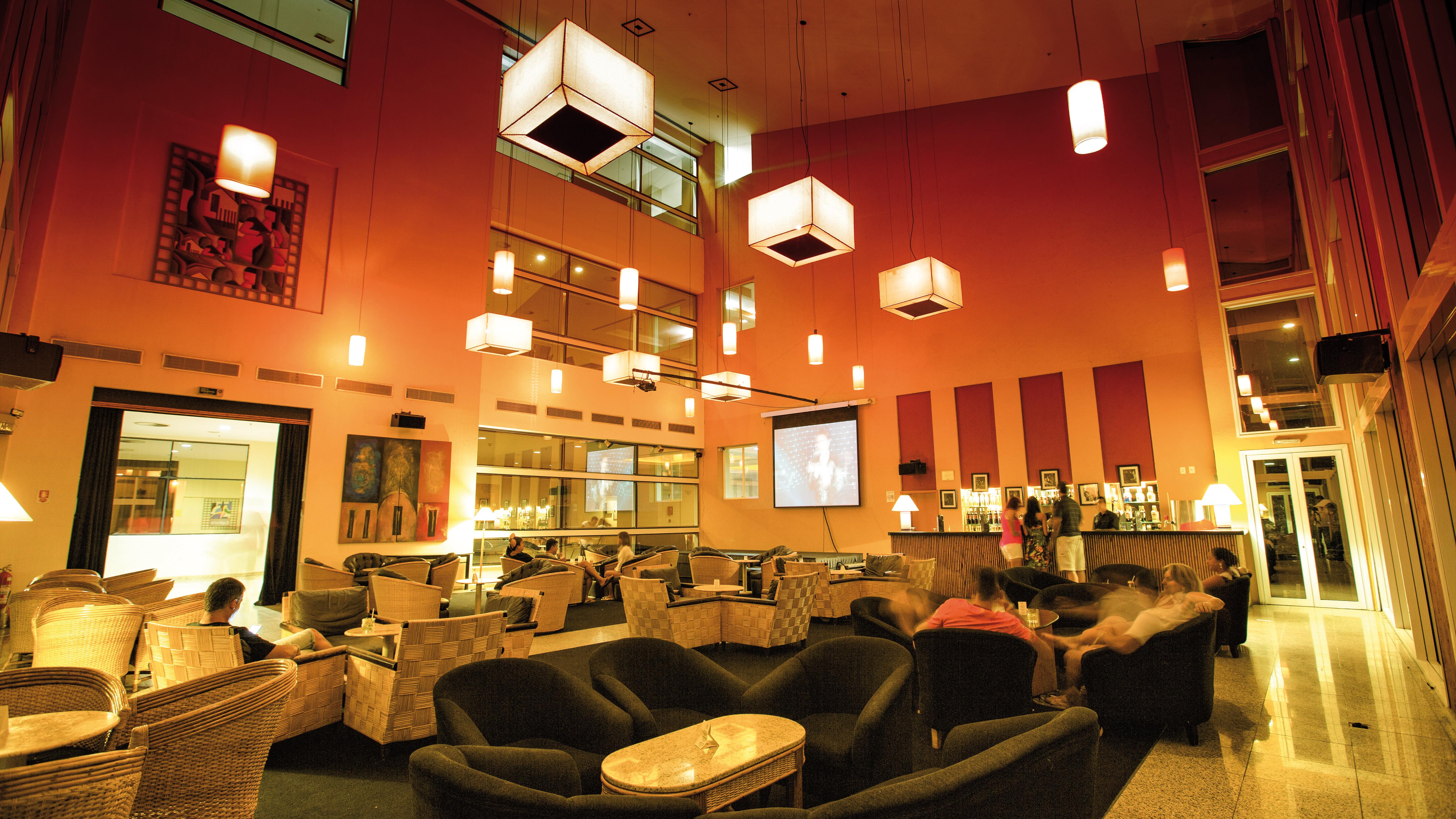 منتجع فيلا غاليه إيكو انغرا - شامل كليًا أنجرا دوس ريس المظهر الخارجي الصورة The lounge at the airport